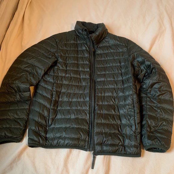 Uniqlo Ultra Light Down Jacket - Picture 1 of 3